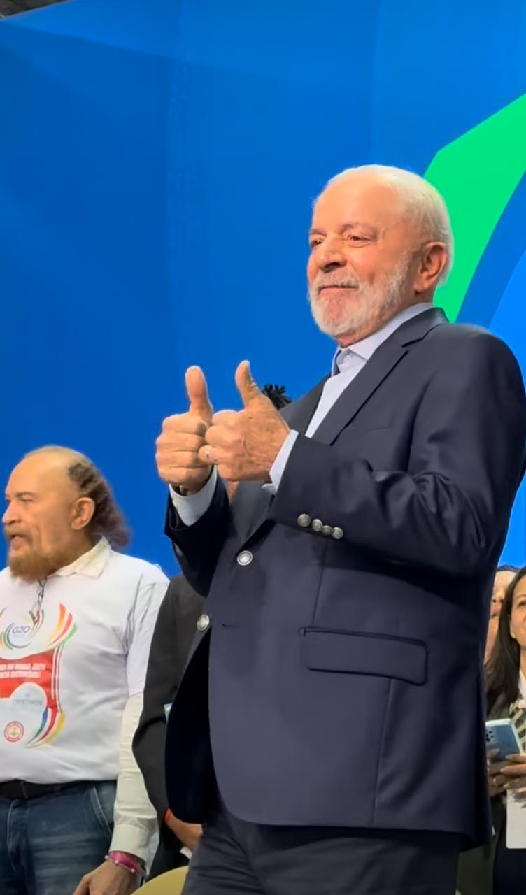 Presidente Lula recebe documento dos trabalhadores e movimento soicial durante o G20 Social, no Rio de janeiro